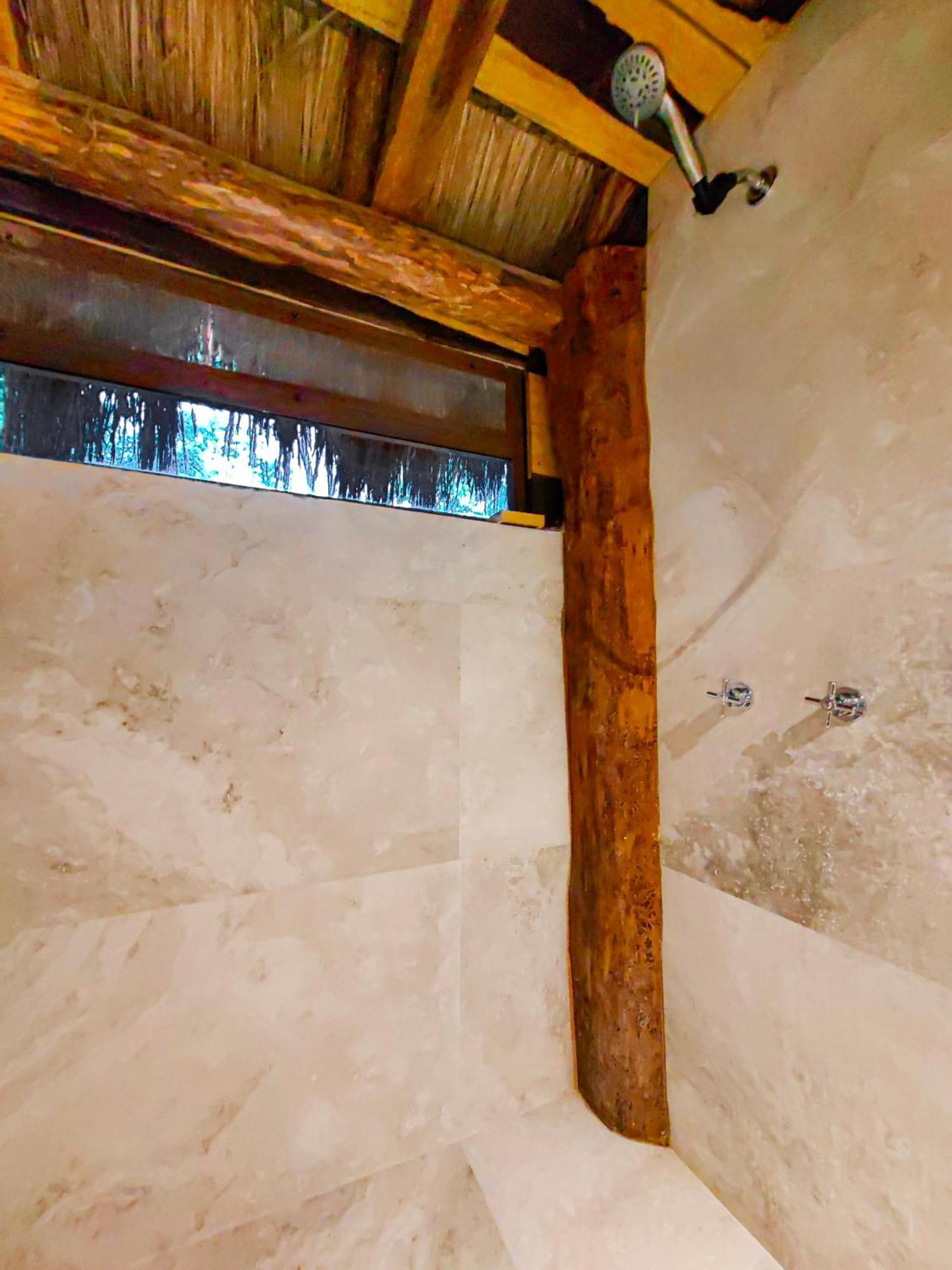 Camping Treehouse H2ojos Tulum