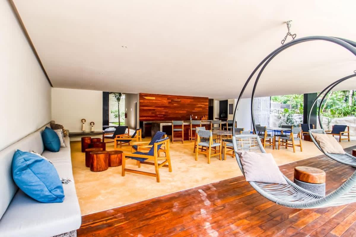 Location And 3 Pools Apartamento *