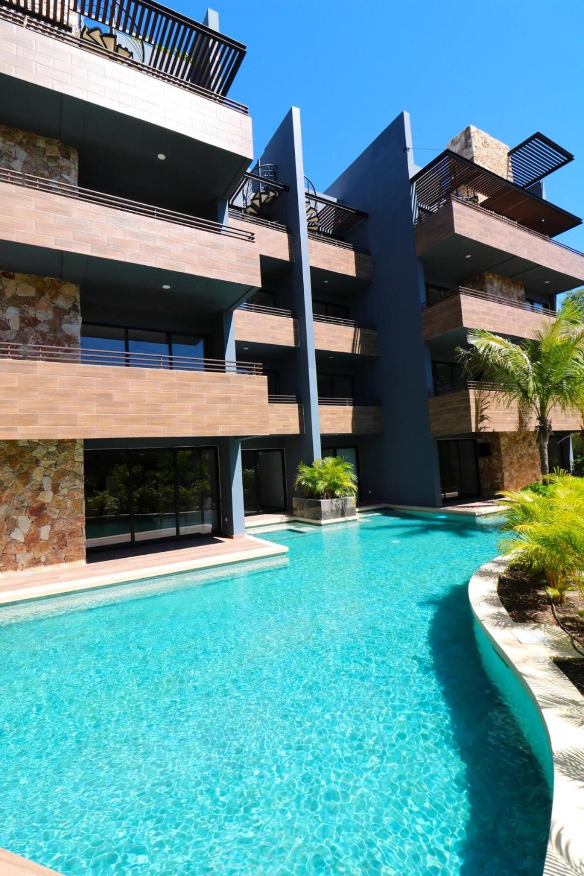 Paramar Black 2br - Next Level B *