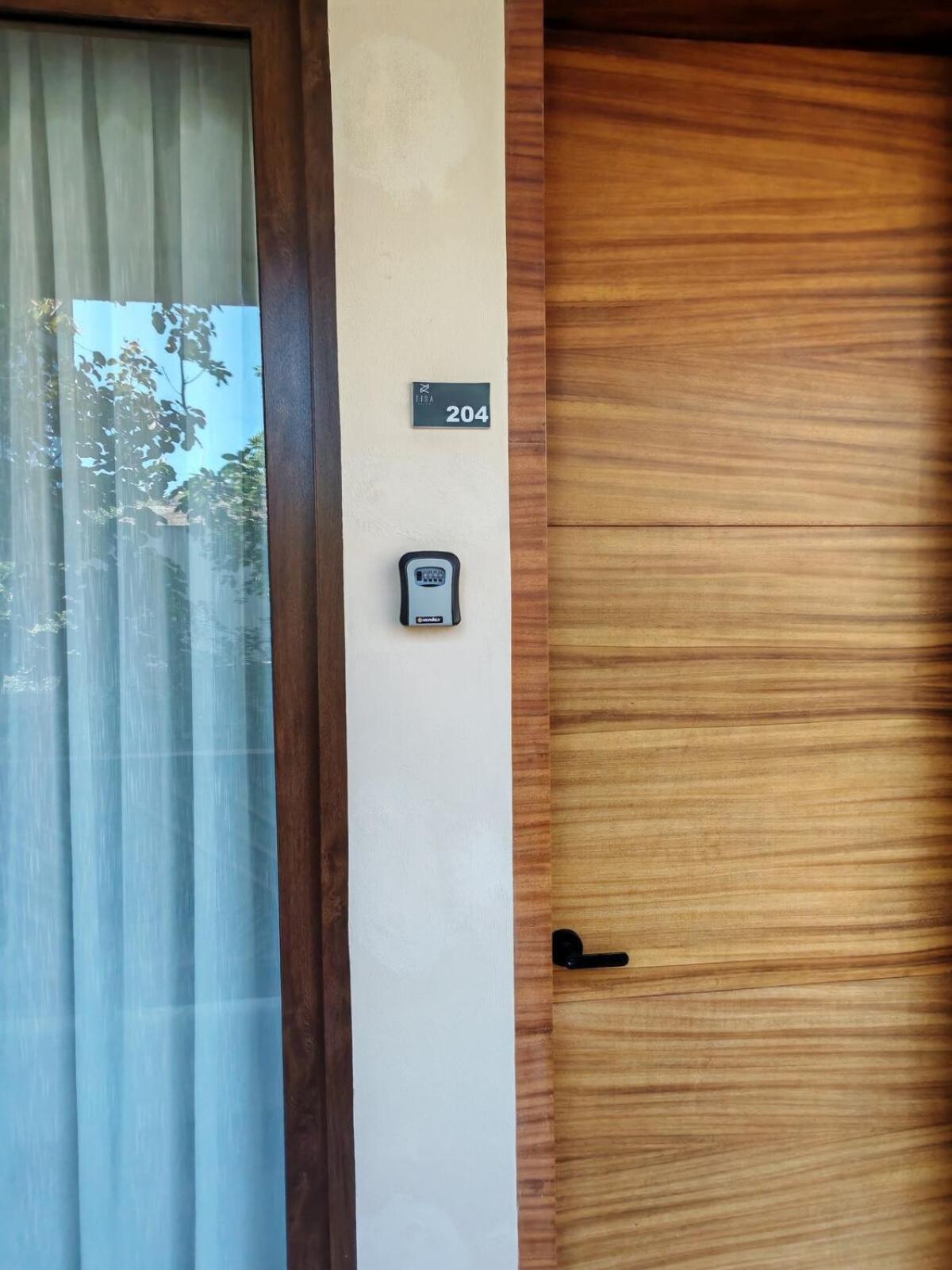 Apartamento Jacuzzi Retreat Sunrise Haven *