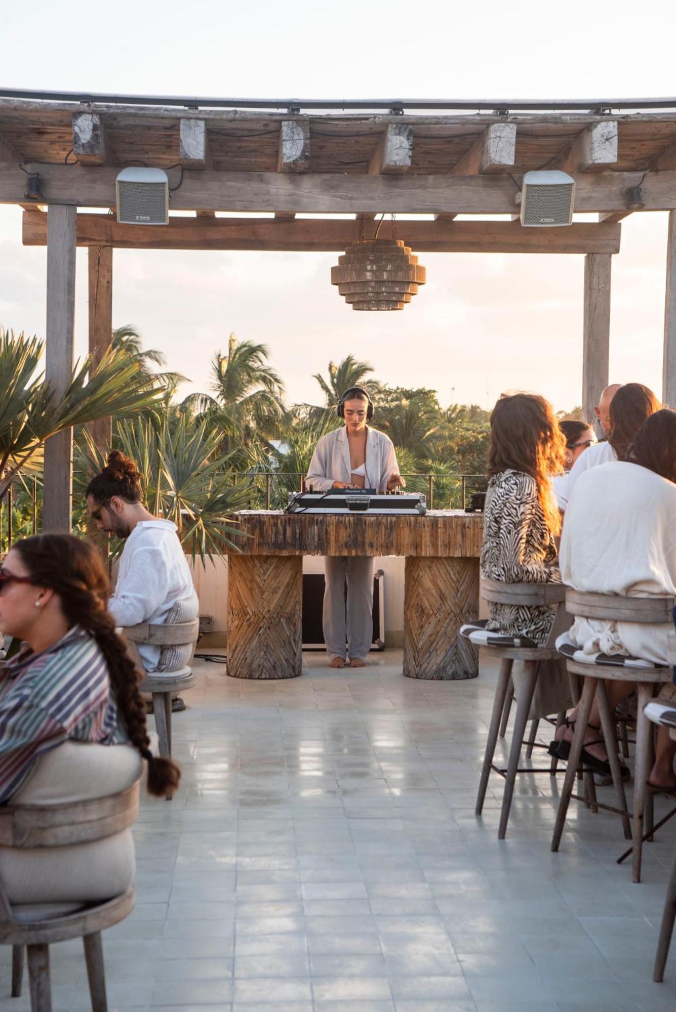 Panamera Hotel 4*