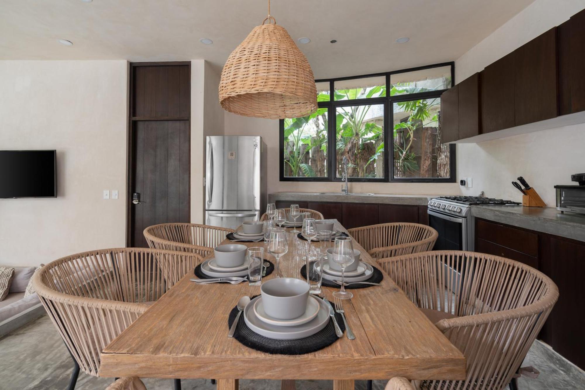 Round Luxury Private Pool & Jungle Rooftop 2b Villa