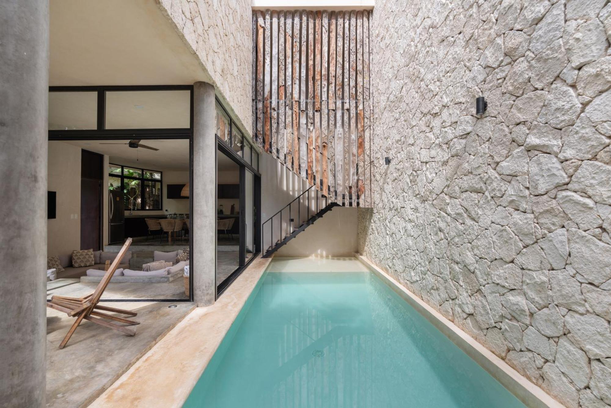 Round Luxury Private Pool & Jungle Rooftop 2b Villa *
