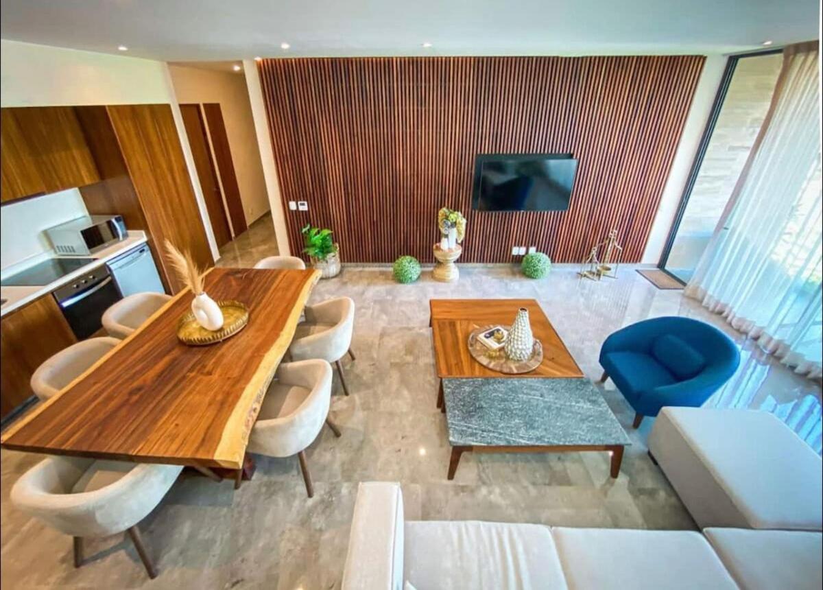 Luxury Penthouse With Rooftop And Private Sky-pool *