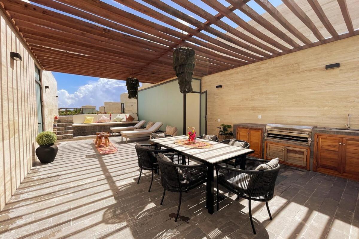 Luxury Penthouse With Rooftop And Private Sky-pool