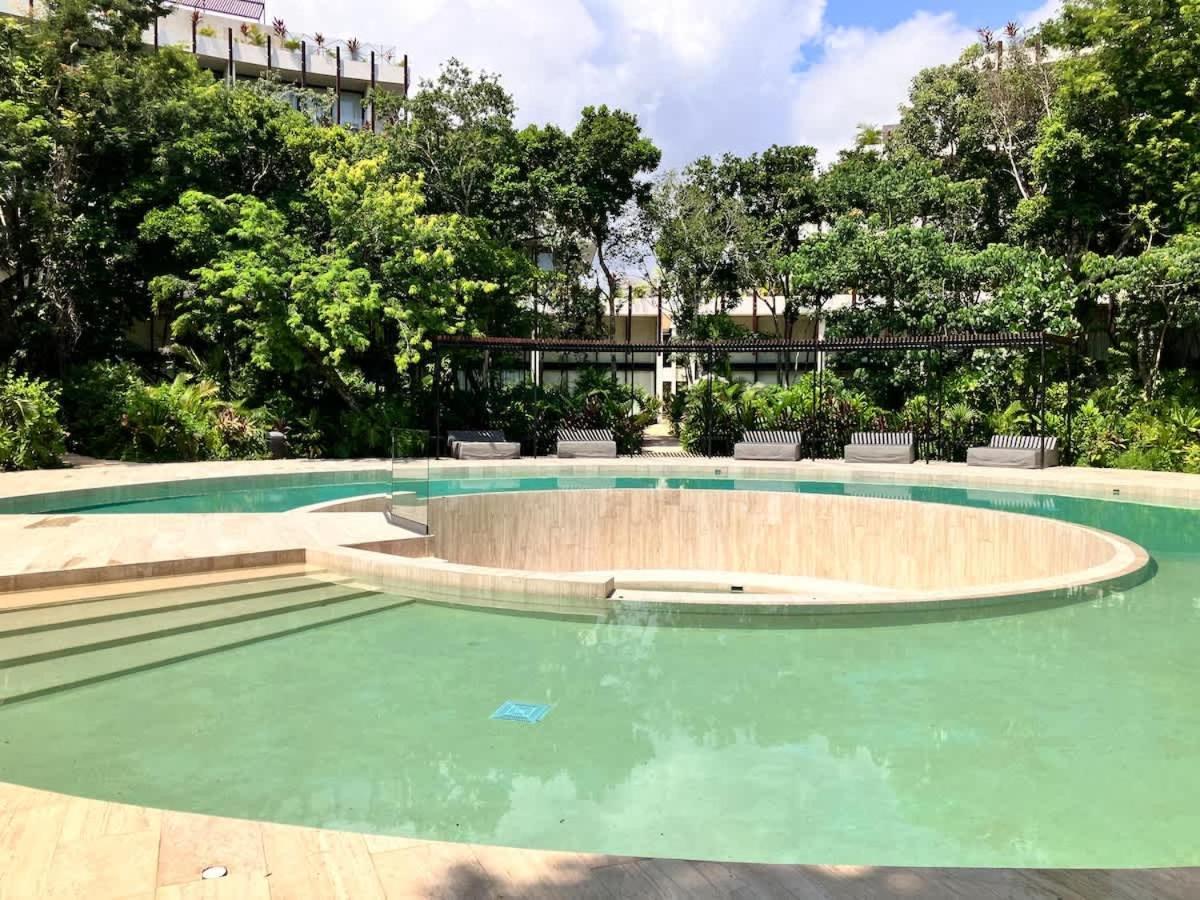 Apartment Luxe King Master En Mistiq Templo 2 Club Gym 6 Pools Free Parking Fast Wifi