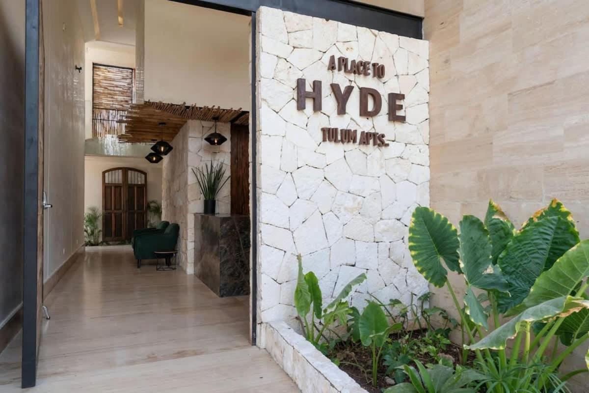 Apartment King Bed Cool Pool Hammock Gym Wifi Hyde