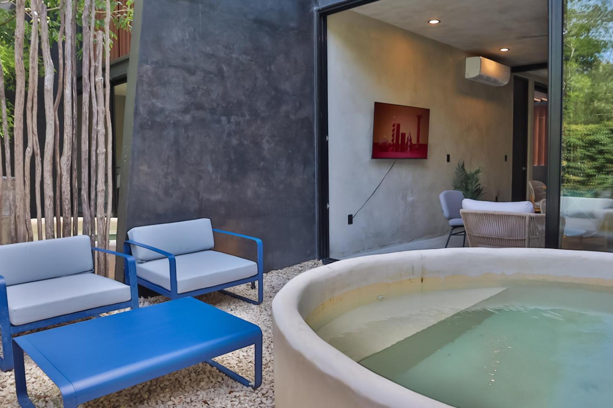Quiet 4br Townhouse With Private Pool, Roof, Patio Apartamento *