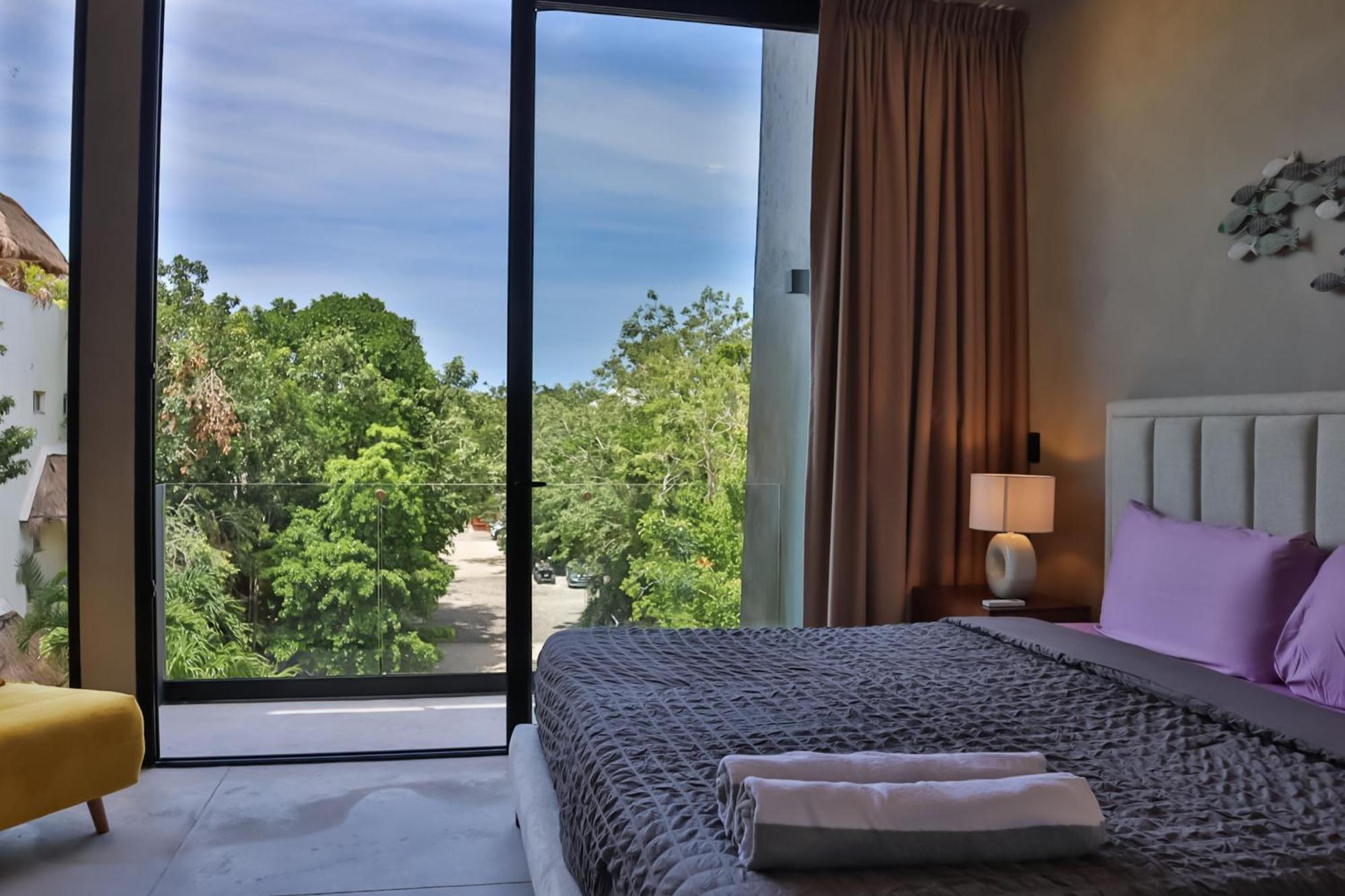 Quiet 4br Townhouse With Private Pool, Roof, Patio Tulum