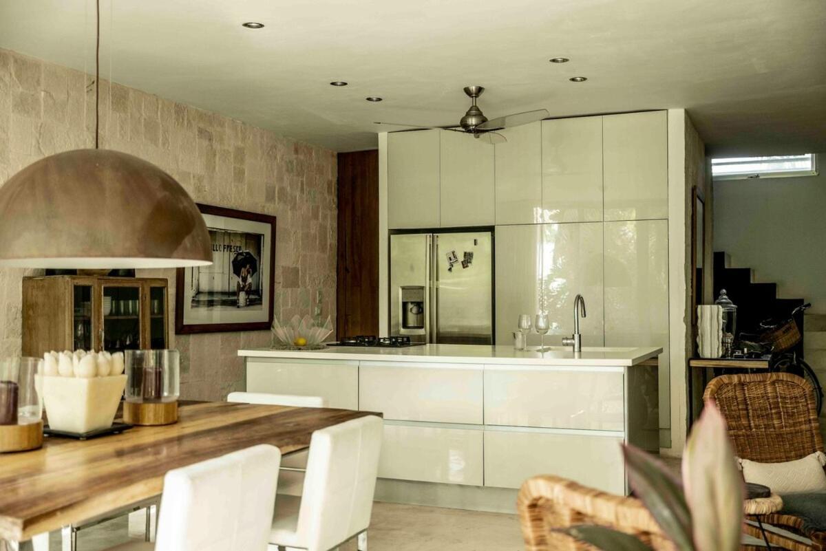 Villa White - Unique Spacious And Club Access *