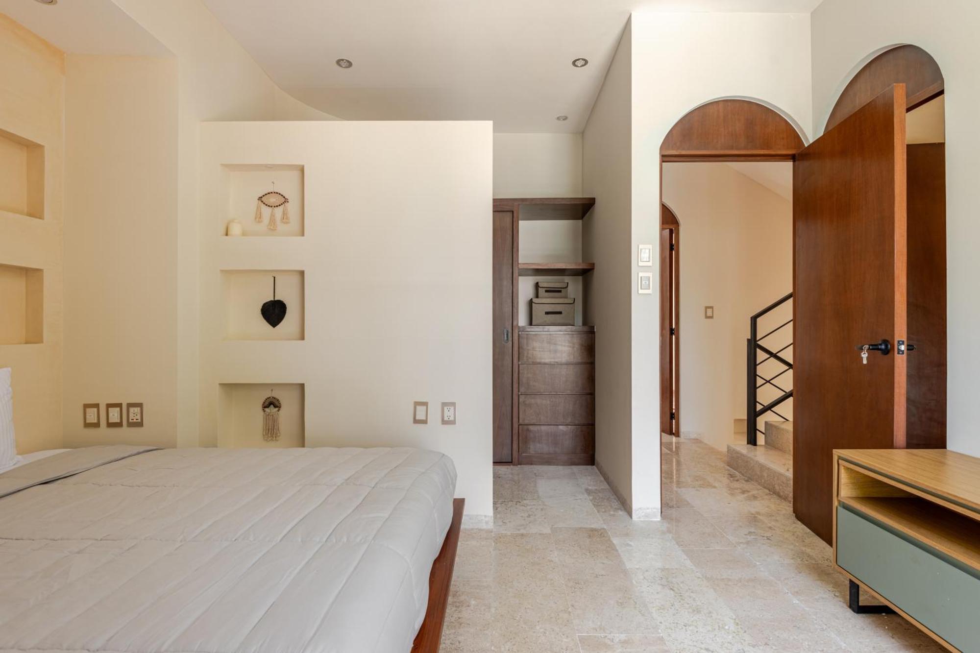 Ocean Breeze - A Few Steps From The Beach! Villa