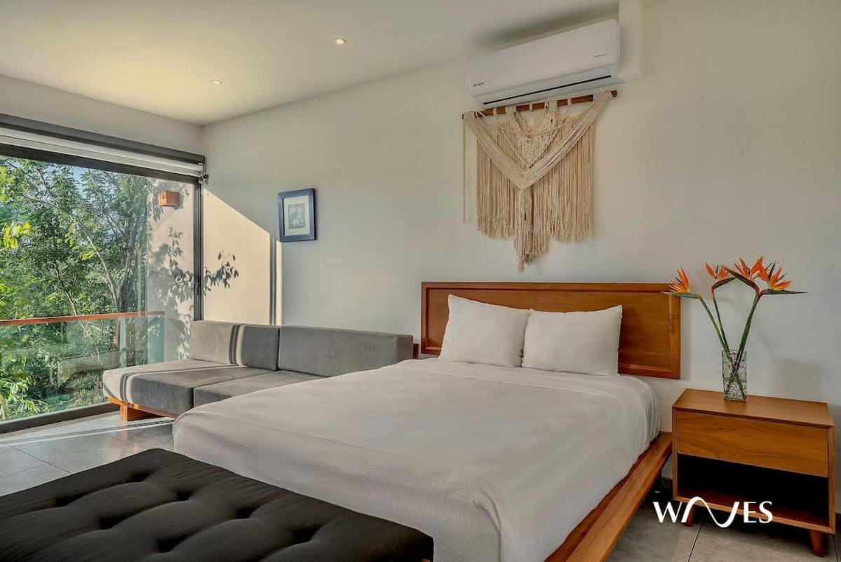 With Great Rooftop Pool Villa *