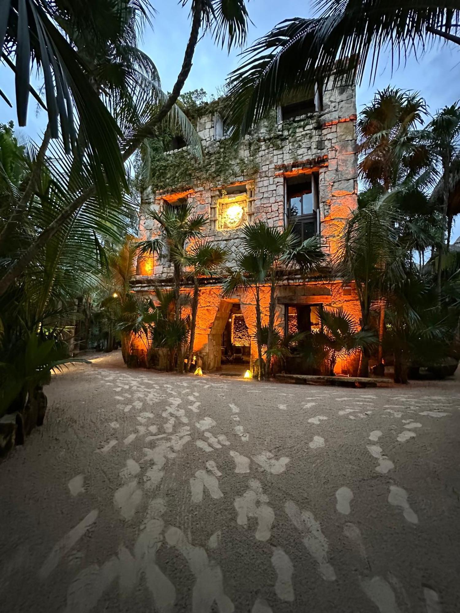 Sueños Hotel