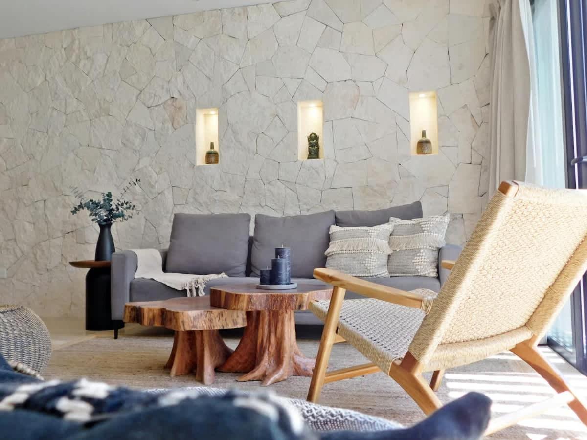 Сasa de vacaciones Stunning 2 Bedroom At With Infinity And Jacuzzi By Waves Management