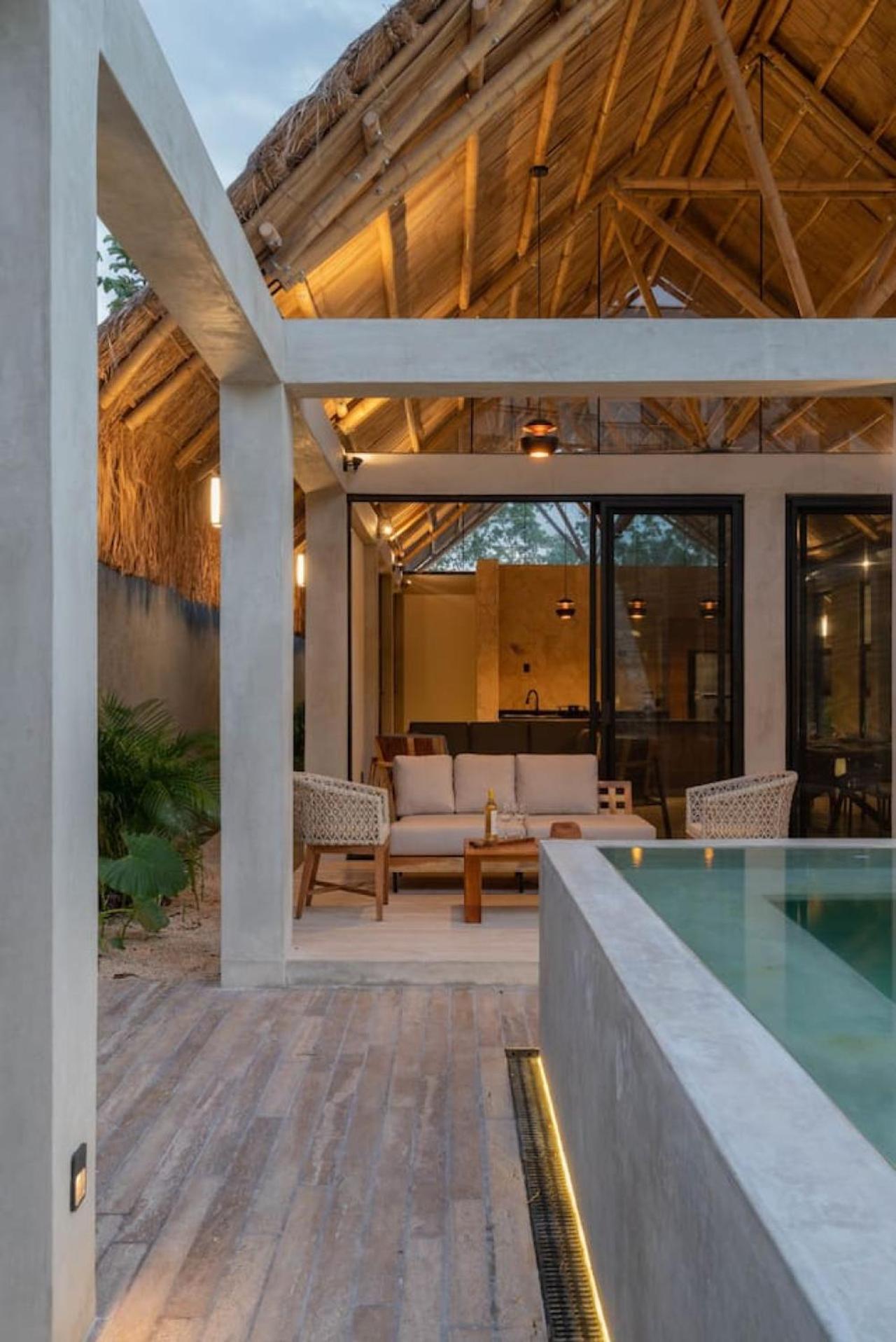 Luxury Toh 4 With Private Pool Villa