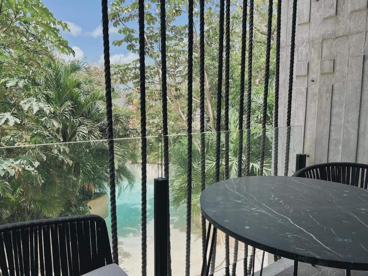 3 Pools At Main Avenue Apartamento *