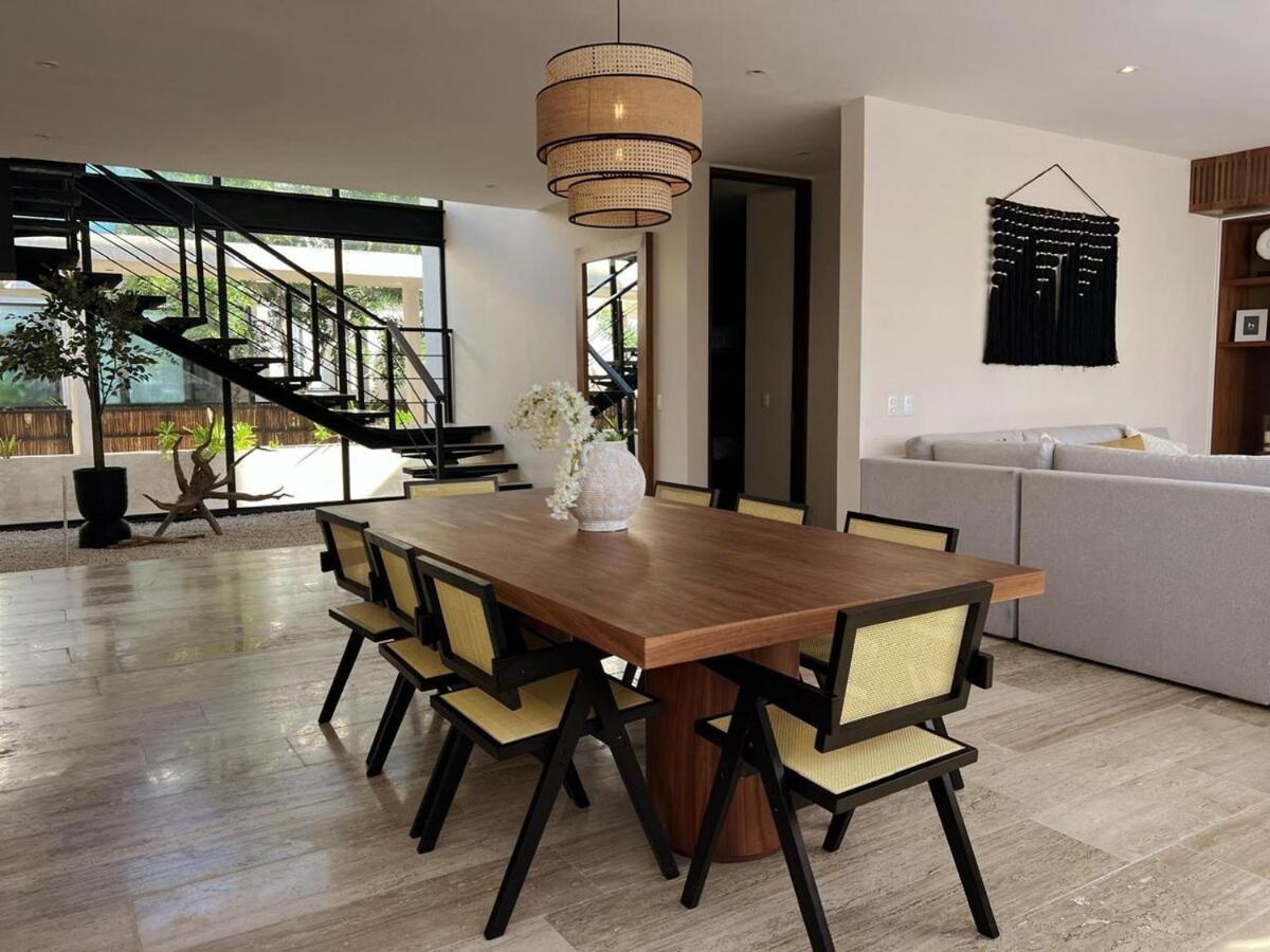 Penthouse Om *