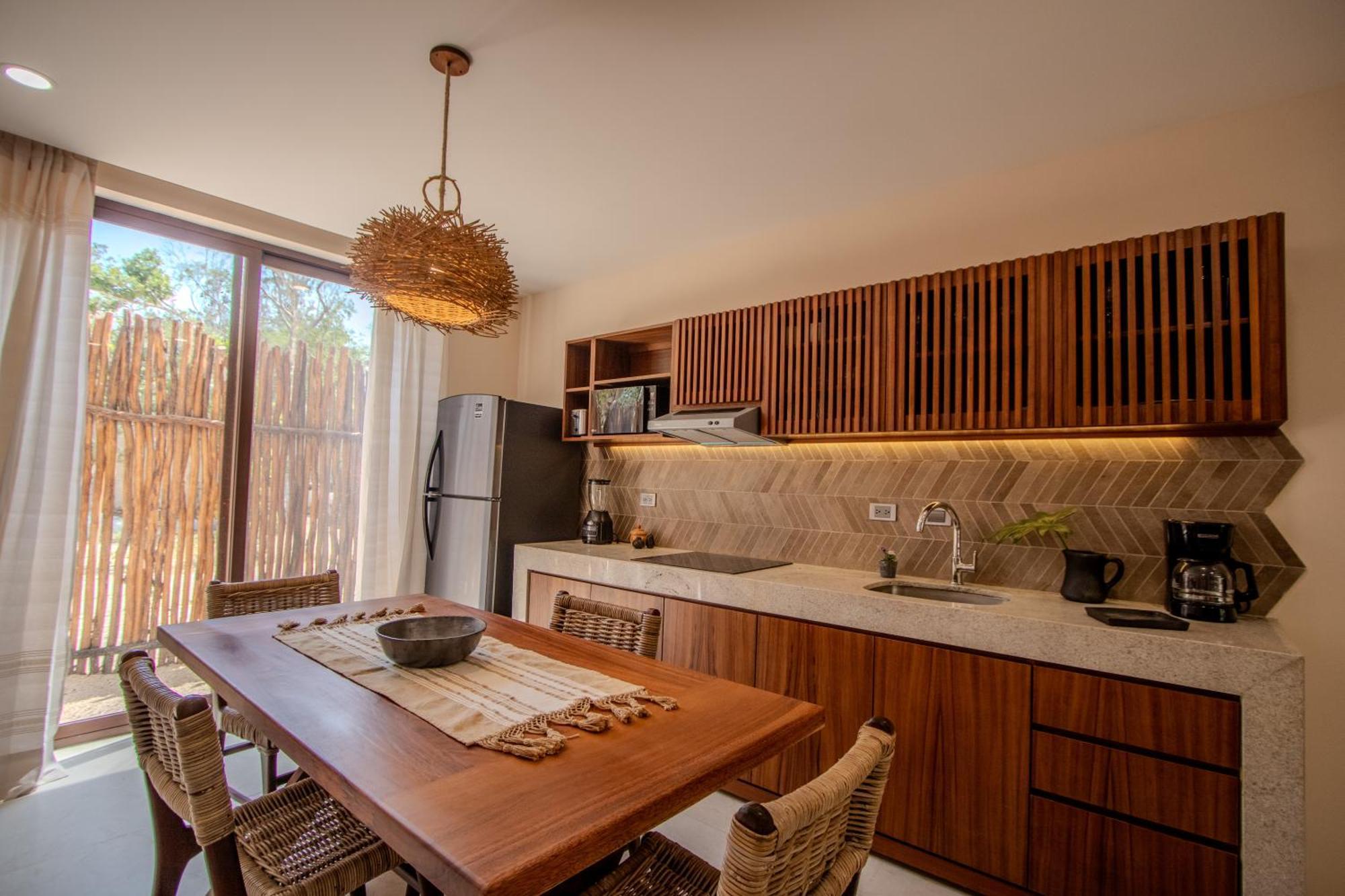 2 Bedrooms And Fully Equipped Kitchen Harmony Maxia *