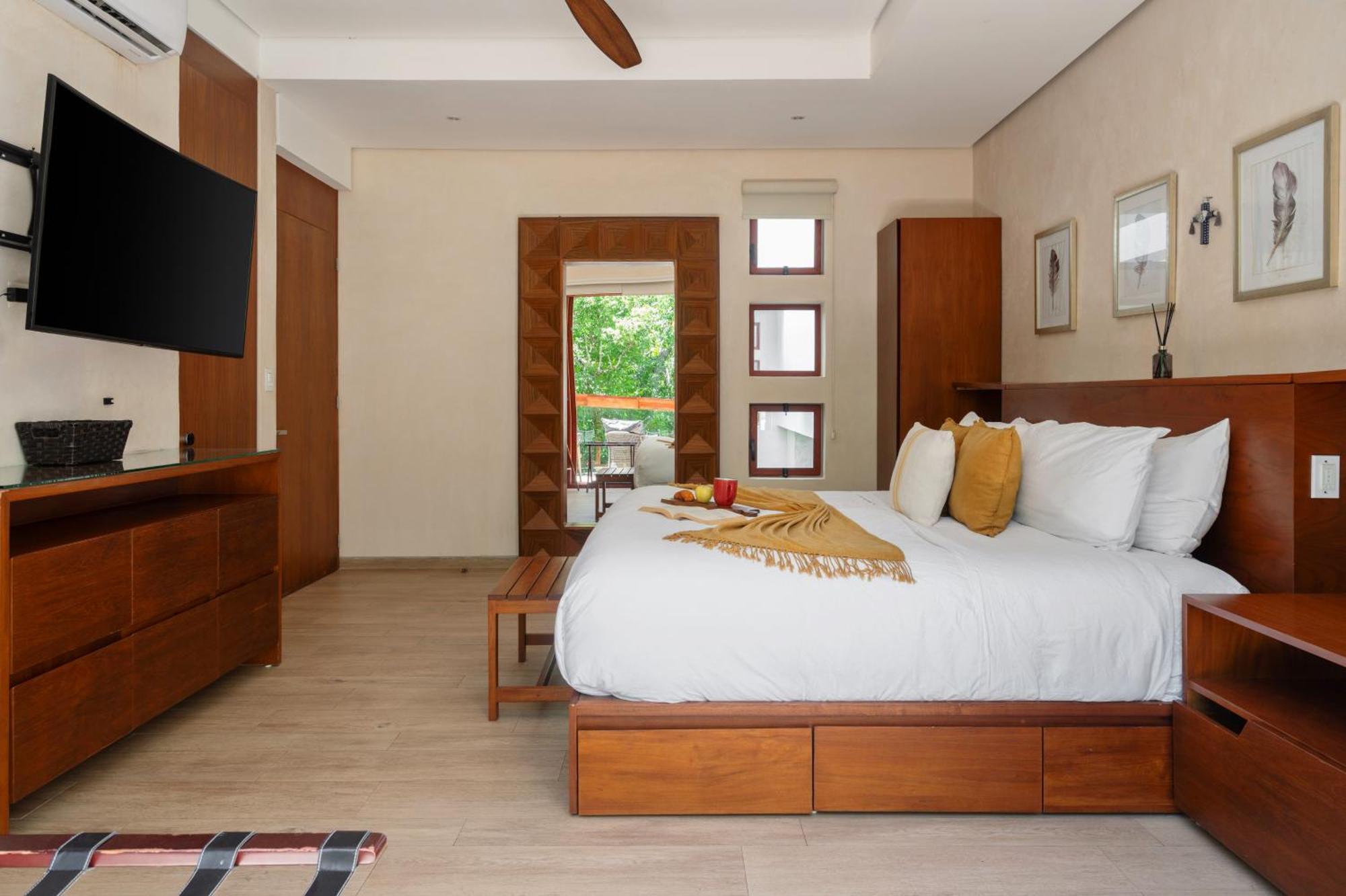 9br Luxury Aldea Zama, Private Pools & Gym! Villa Tulum
