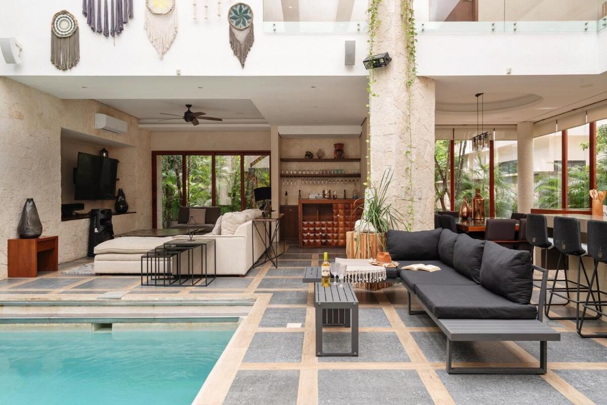 9br Luxury Aldea Zama, Private Pools & Gym! Villa