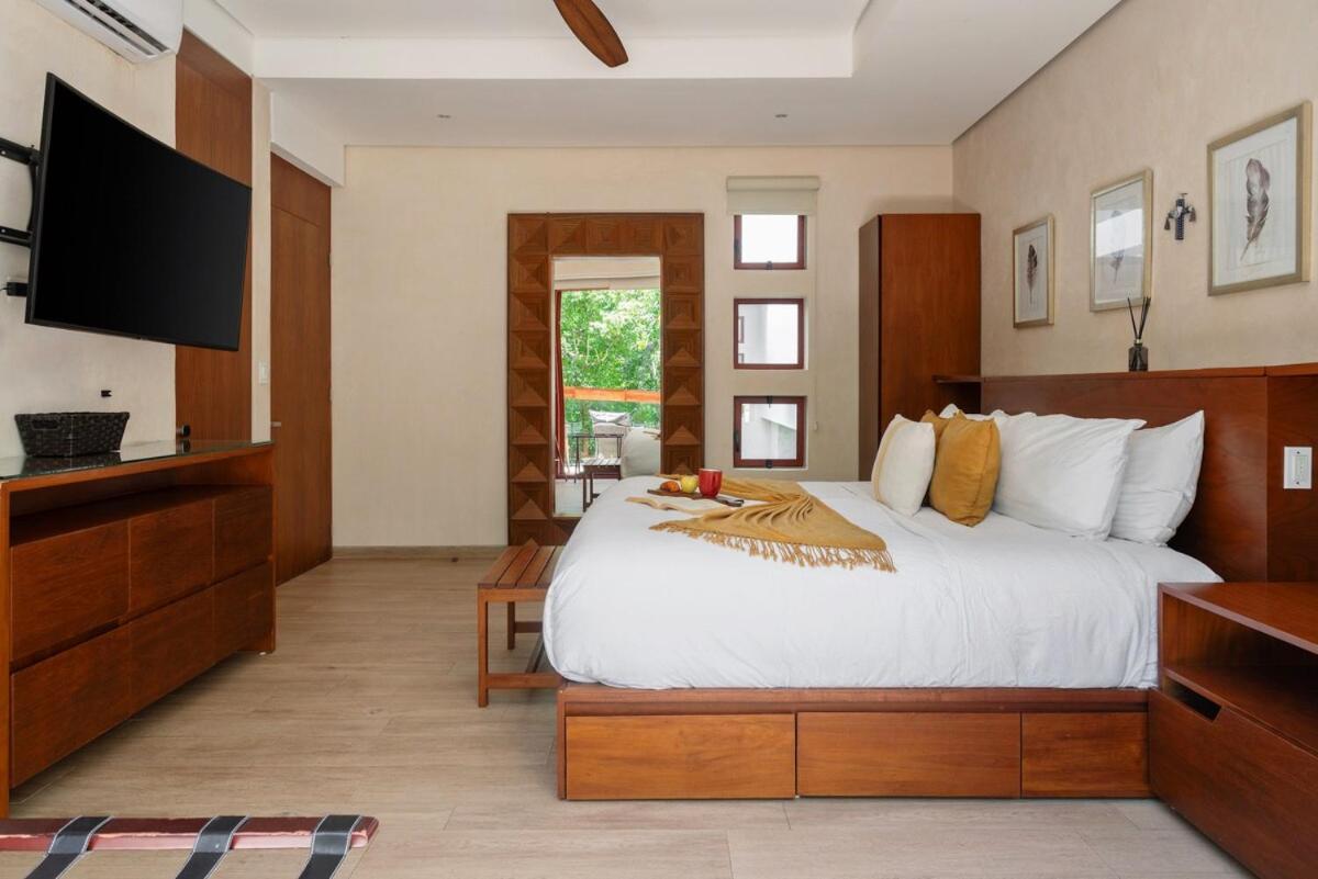 9br Luxury Aldea Zama, Private Pools & Gym! Villa