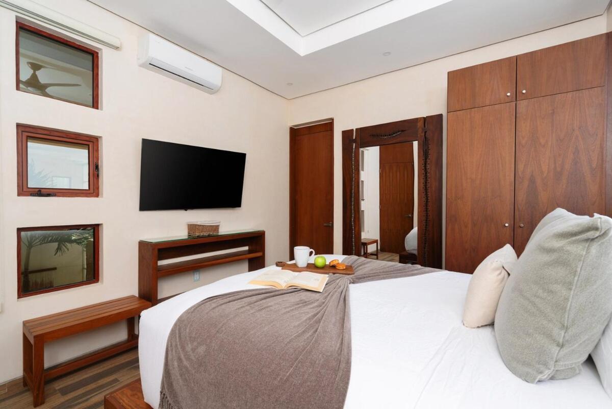Villa 9br Luxury Aldea Zama, Private Pools & Gym!