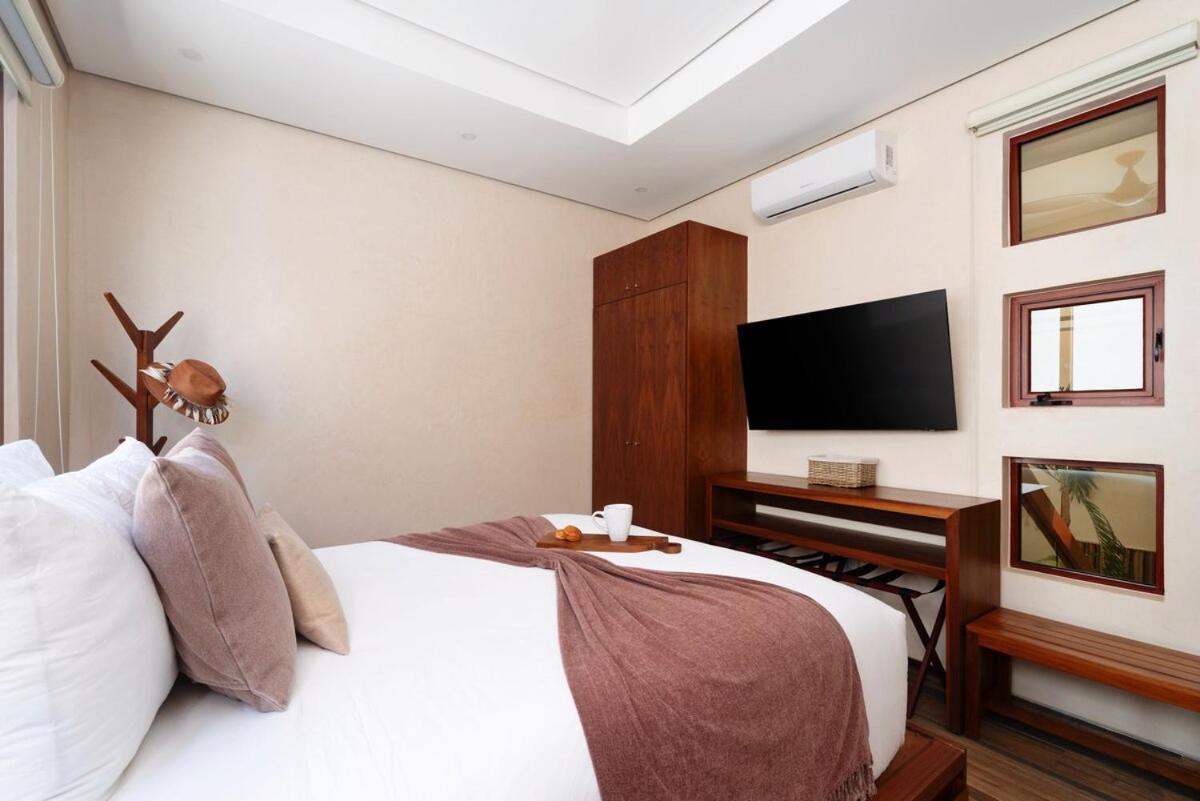 9br Luxury Aldea Zama, Private Pools & Gym! * Tulum