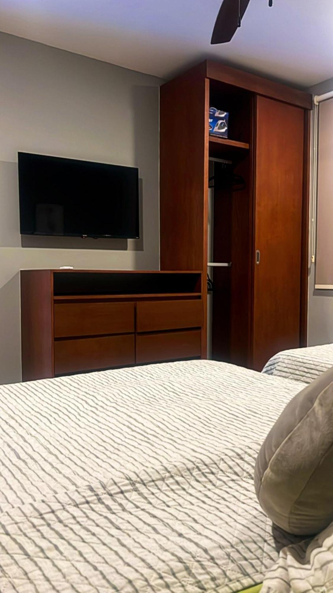 Luxury 2bdr With Direct Pool In Paramar Black Apartamento
