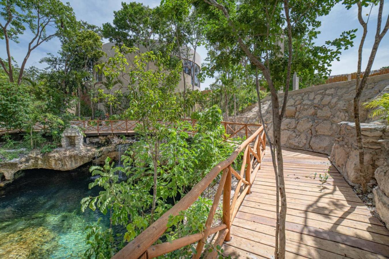 Adora With Balcony And Relax In Cenote *