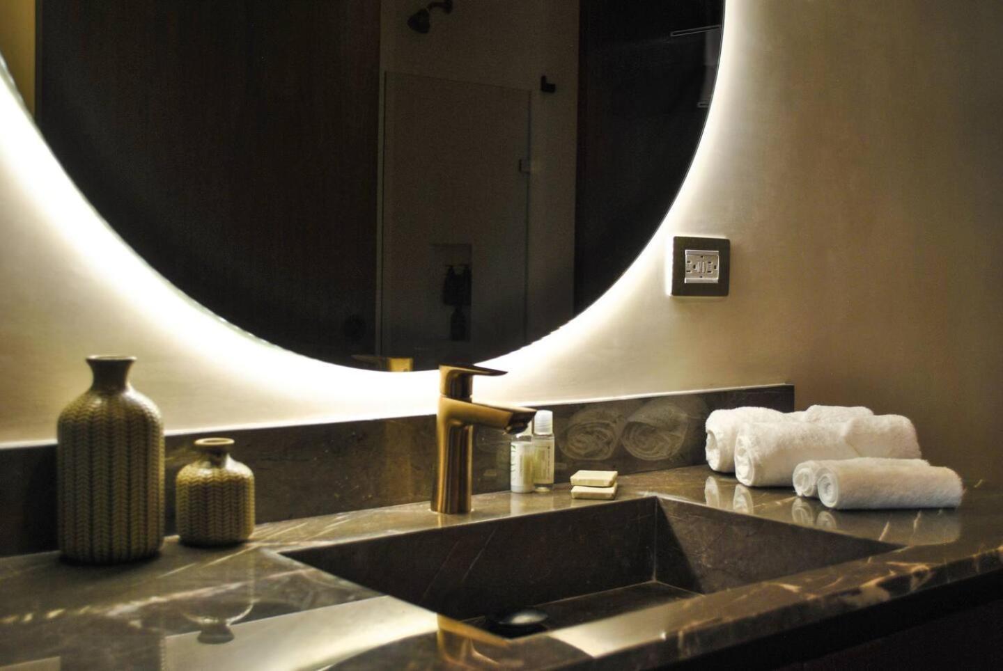 Apartamento Upscale Desirable Location