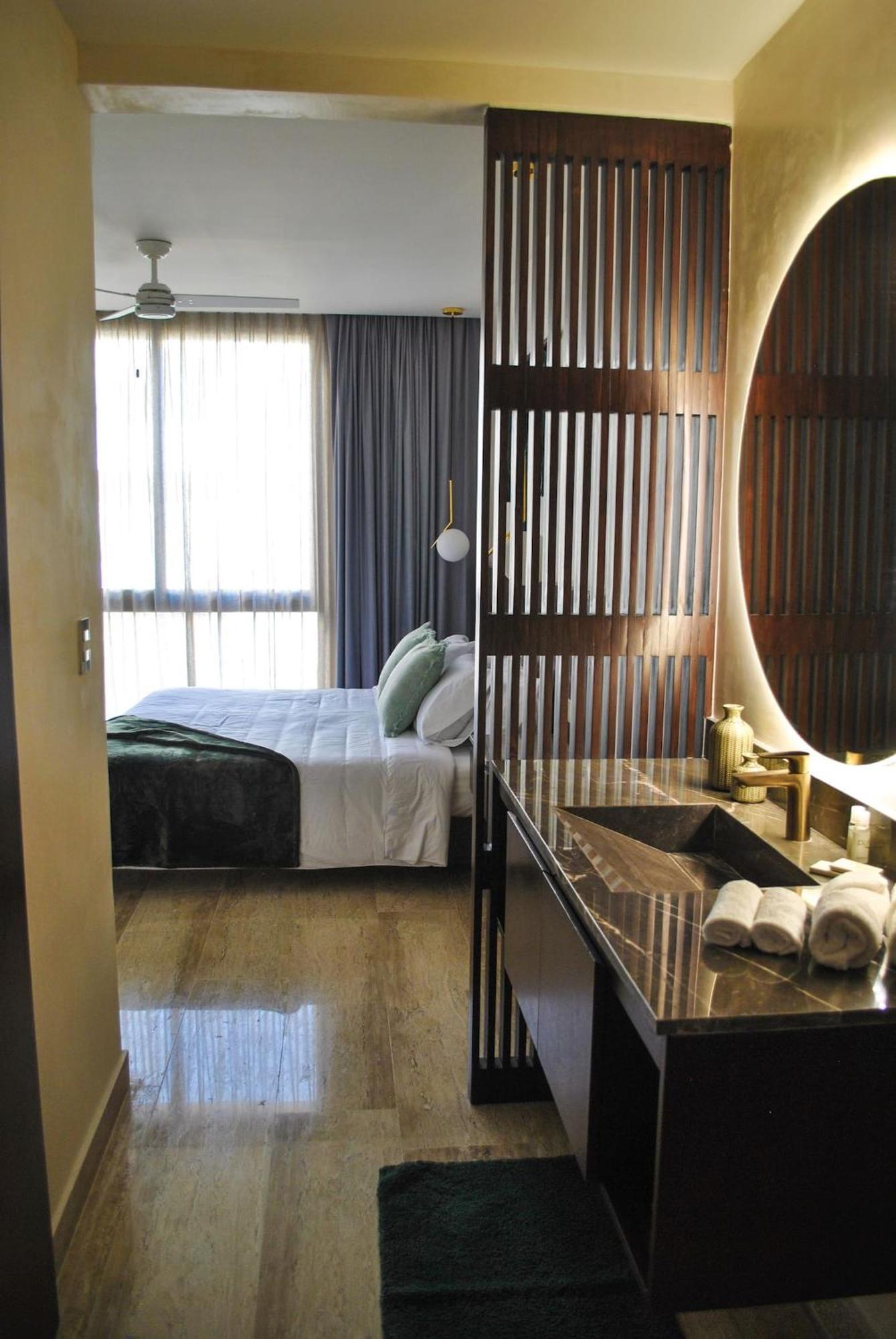 Apartamento Upscale Desirable Location *