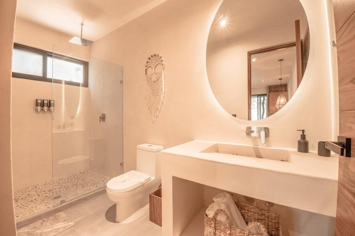 Villa With 2 Pools With Security Guard For 10 Guests
