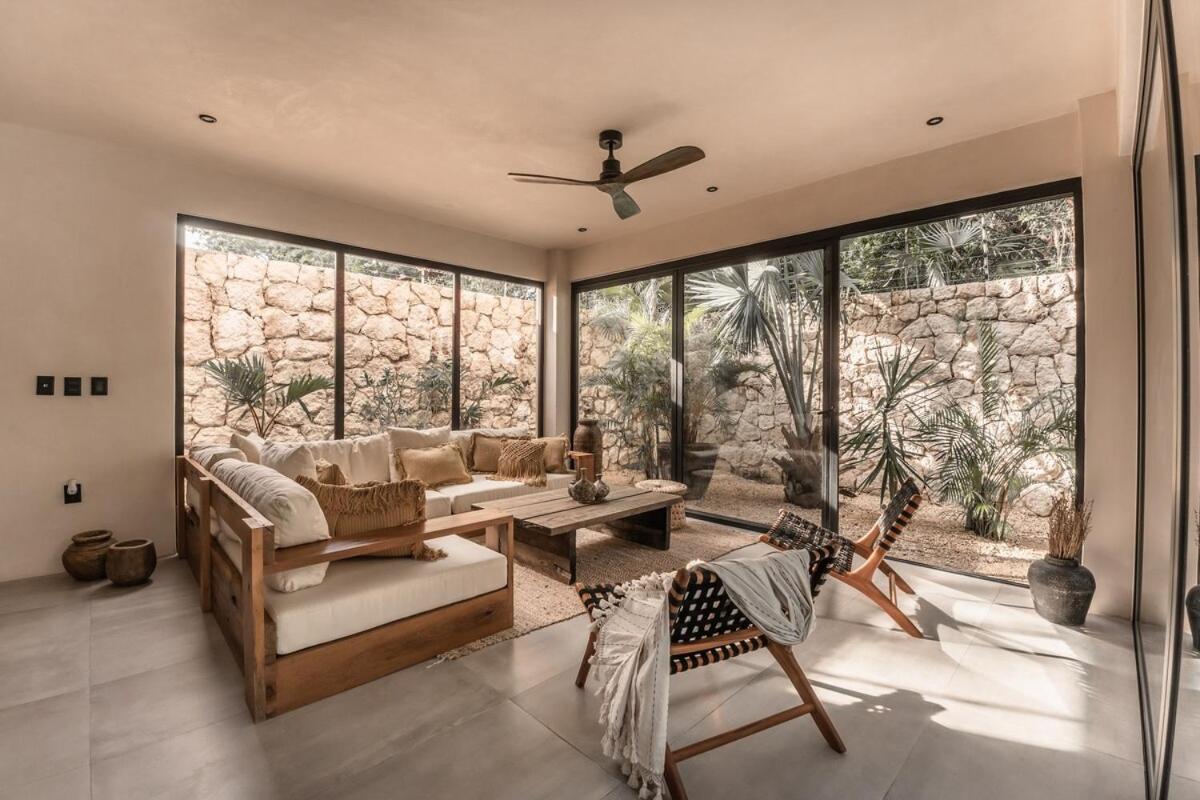 Villa With 2 Pools With Security Guard For 10 Guests Tulum