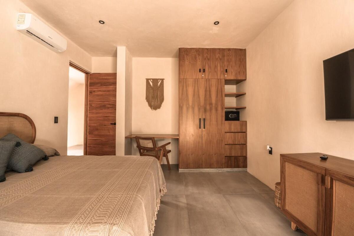With 2 Pools With Security Guard For 10 Guests Villa