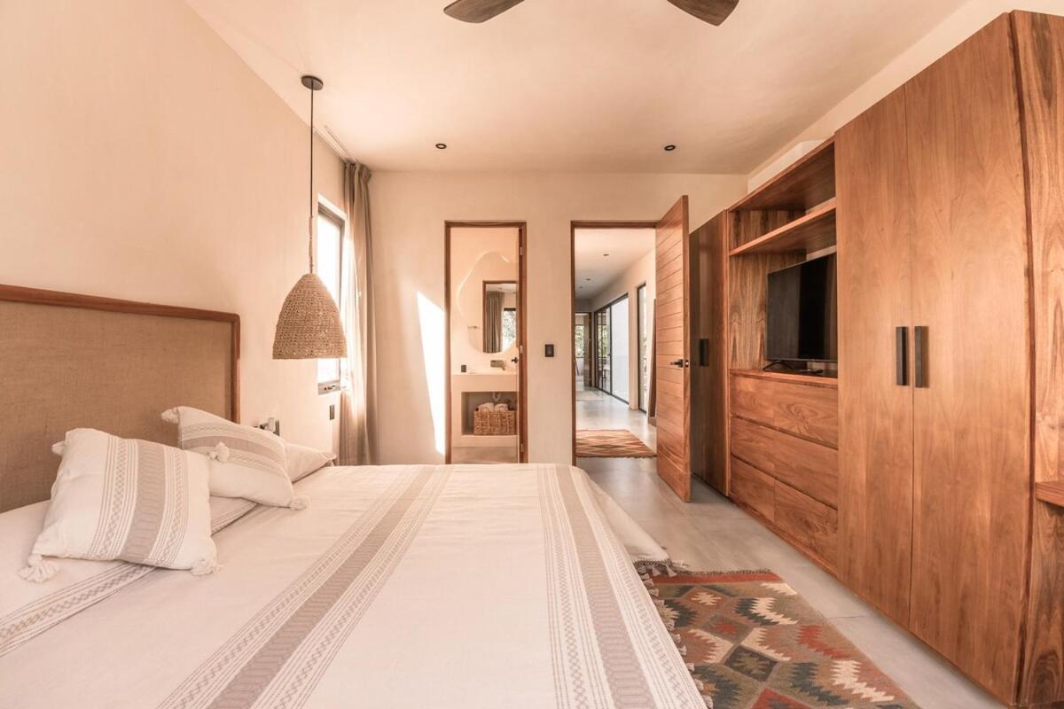 Villa With 2 Pools With Security Guard For 10 Guests Tulum