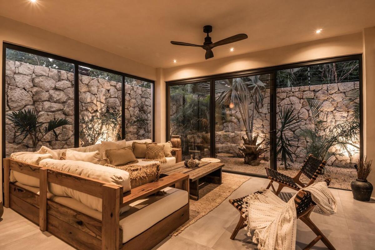 With 2 Pools With Security Guard For 10 Guests Villa *