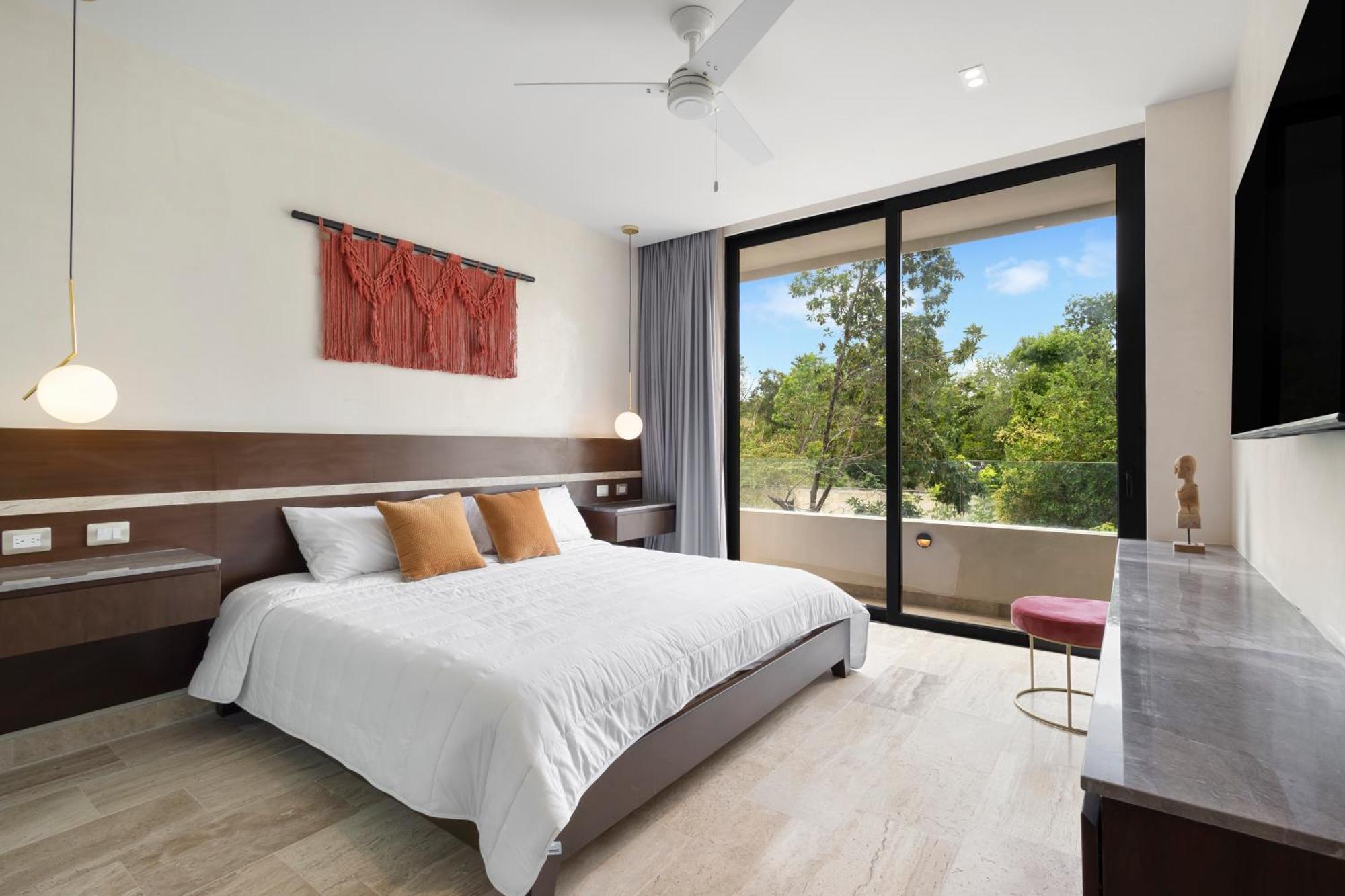 Hotspot 2br