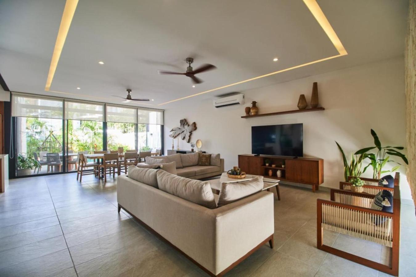 Casa Mila 4bdr Luxury 24-7 Security Holiday home *