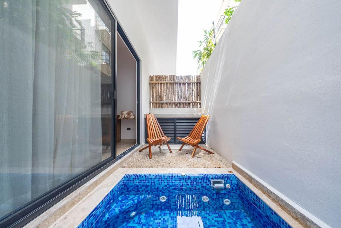 Lux W Private Plunge Pool Gym Lik Zama Holiday home *