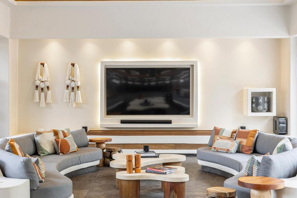 With Premium Service - Cook, Butler & Included In Luxury Aldea Zama Villa *