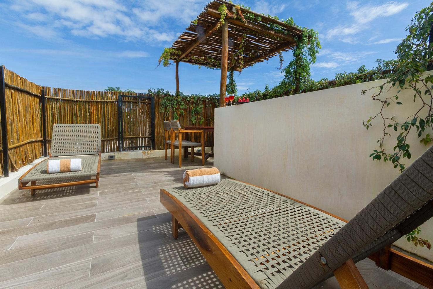 Illuminated Space & Private Pool