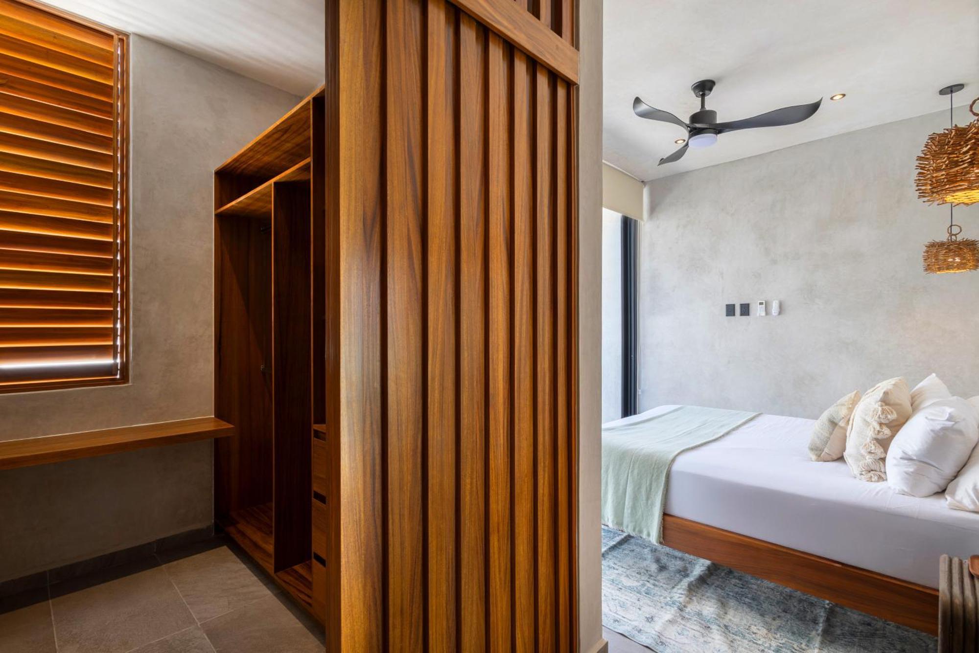 Modern And Luxury With 2 Private Pools In *