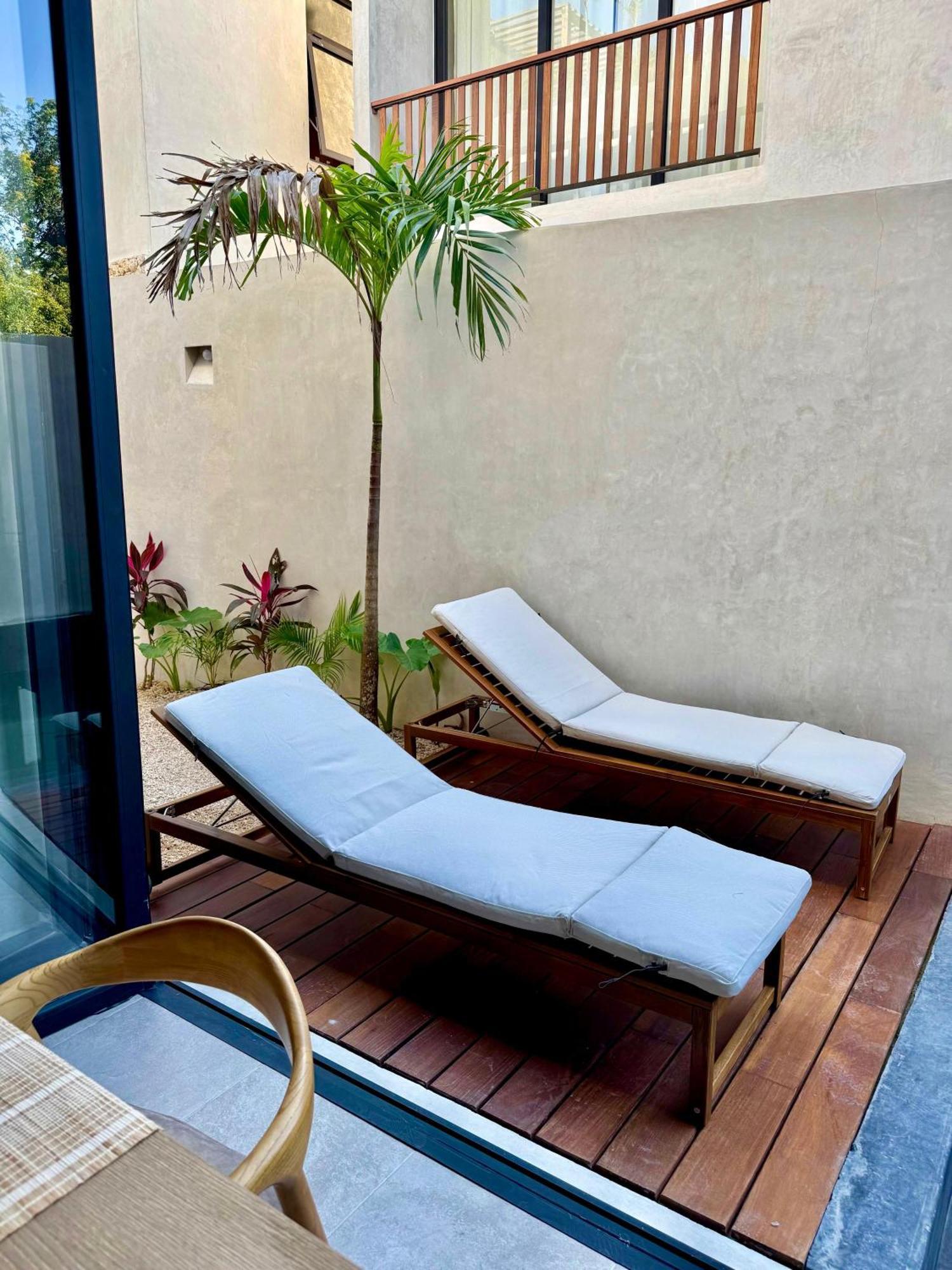 Modern And Luxury With 2 Private Pools In *