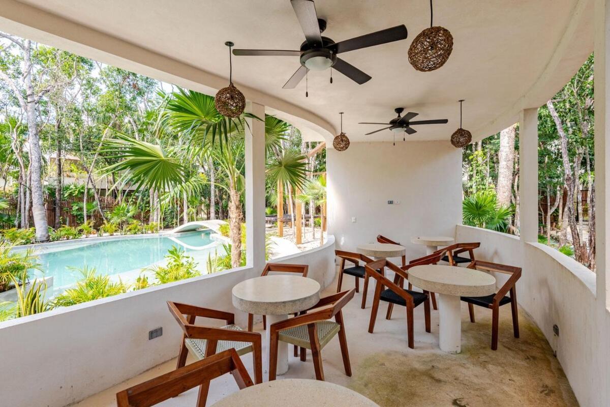W Private Pool Ideal For Families Y Friends Holiday home *