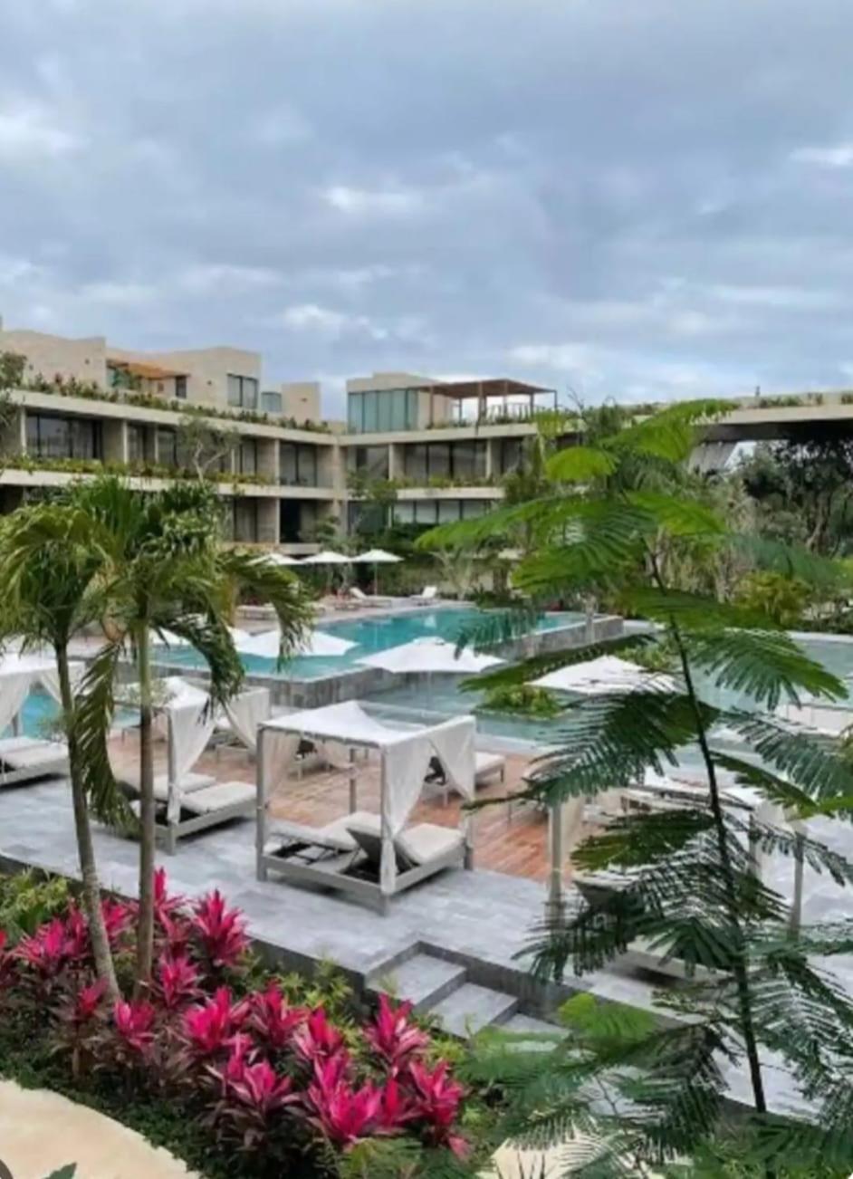 Grand Avec Patio Prive