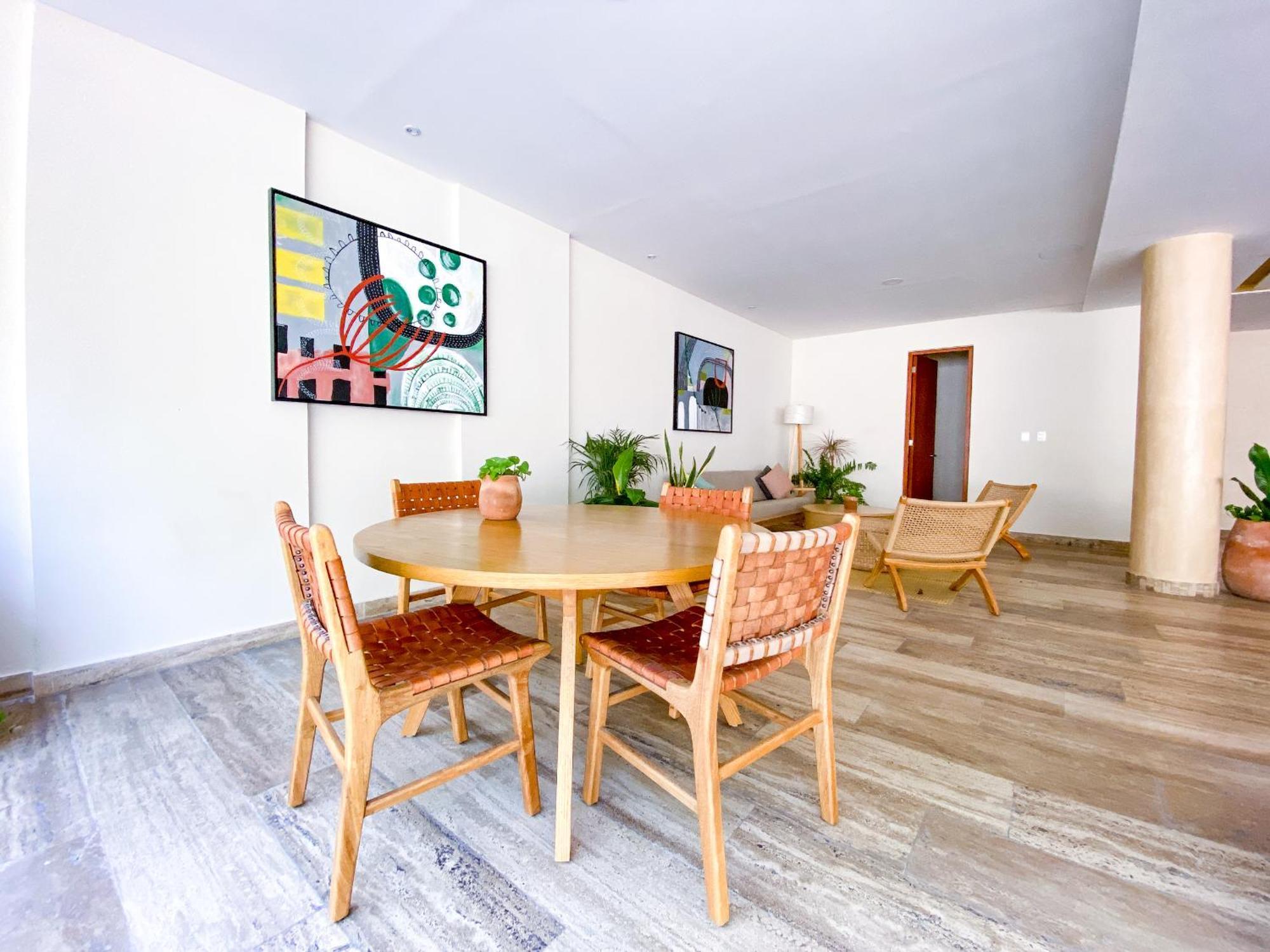 Stylish 1br With Pool Gym Reception Pet Friendly Apartamento