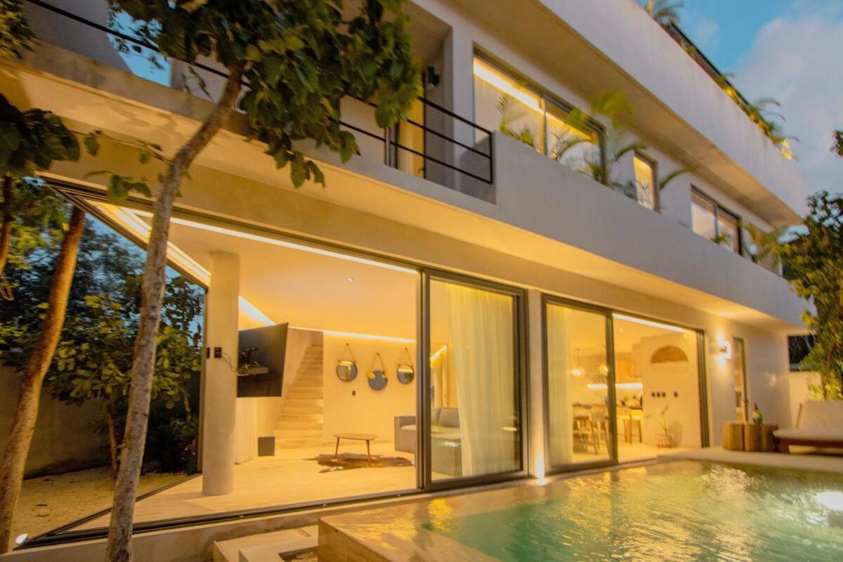 Villa Nina Bonita Kukulkan Road *