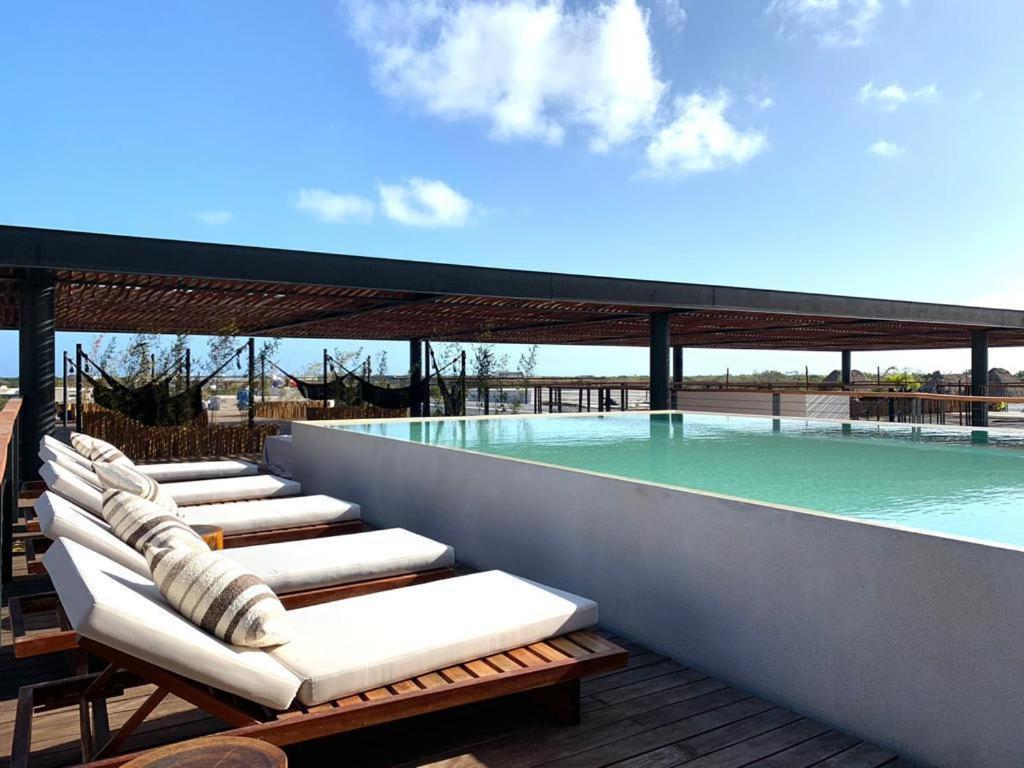 Vibe - Stylish 2br Ph With Private Pool