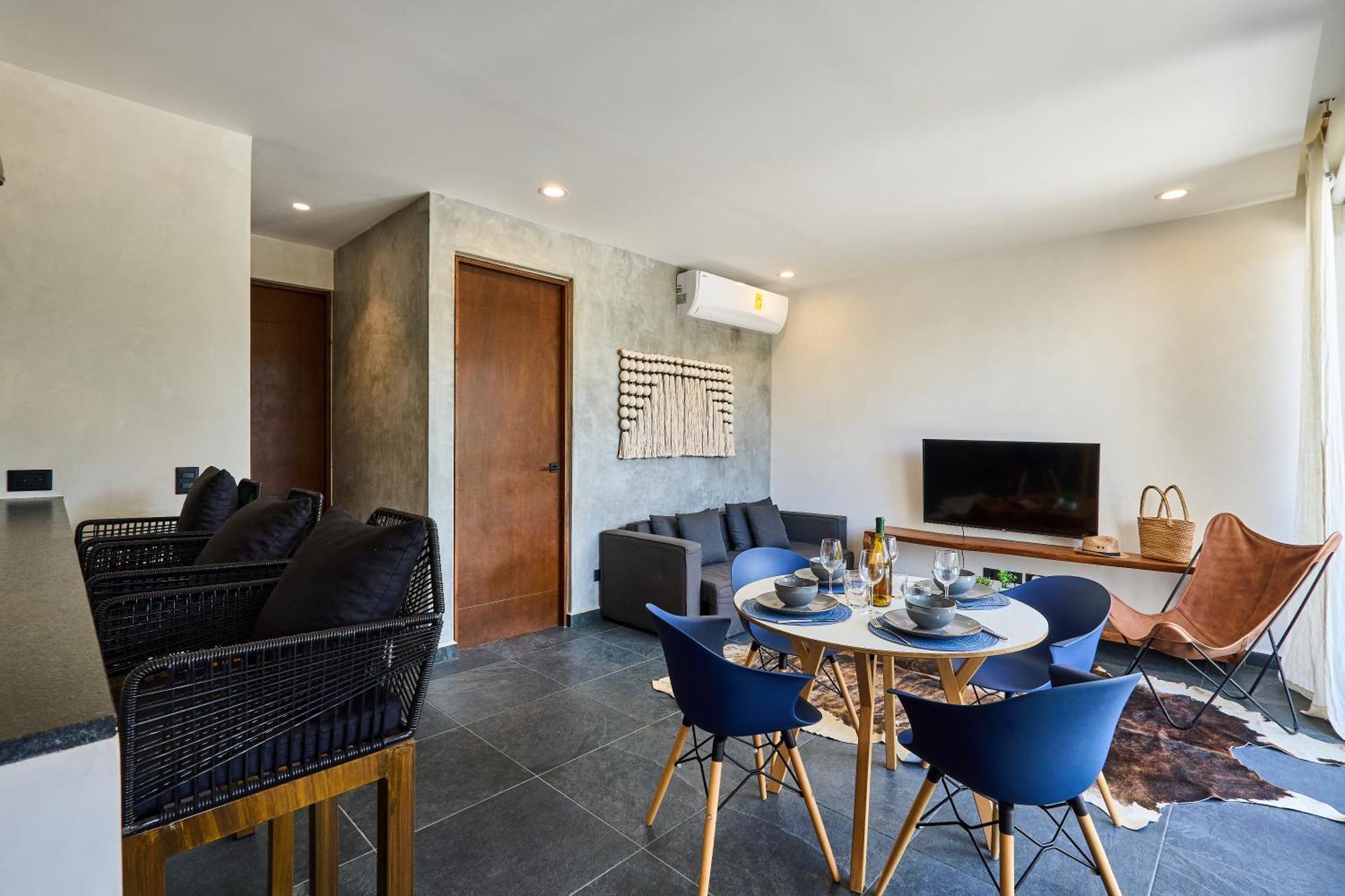 Casa Baay - Private 17 Bedroom House, 34 Pax, Rooftop And Pool Сasa de vacaciones *