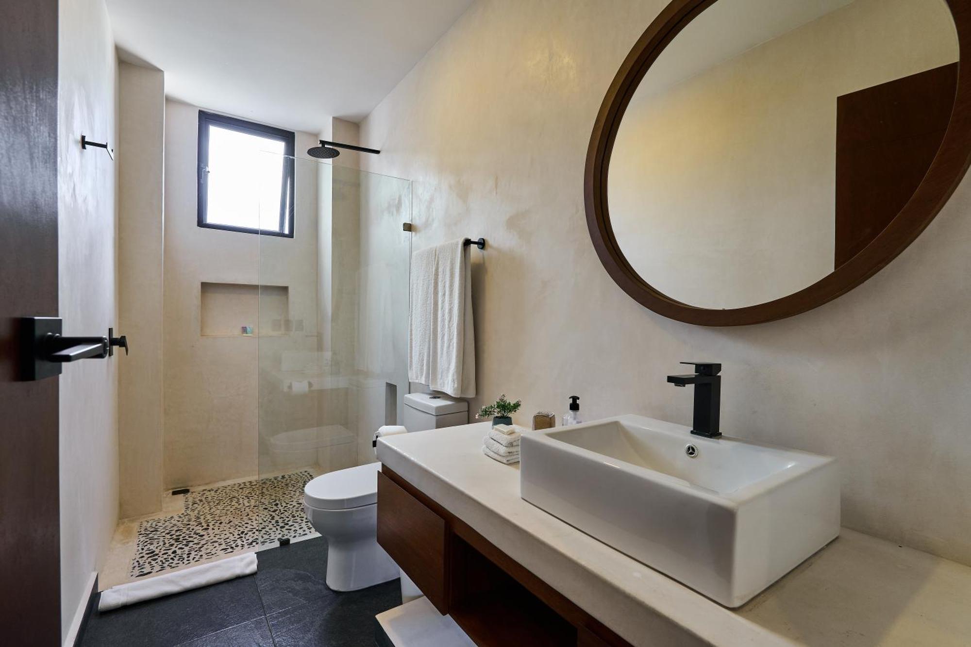 Casa Baay - Private 17 Bedroom House, 34 Pax, Rooftop And Pool Сasa de vacaciones